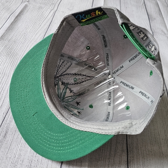 Green and Gray Kush Snapback - Picture 9 of 9